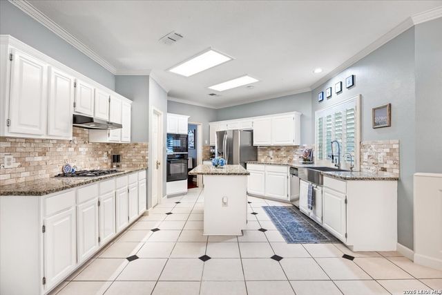 4527 Shavano Peak, San Antonio, TX 78230