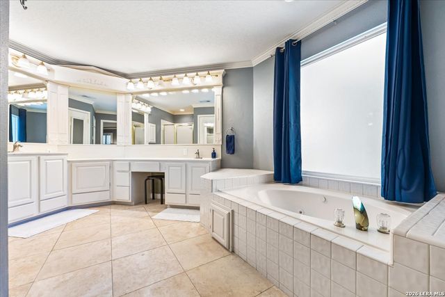4527 Shavano Peak, San Antonio, TX 78230