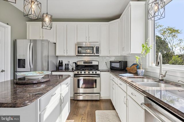 420 LONGLEAF DR, Perkasie, PA 18944