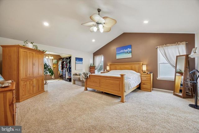 420 LONGLEAF DR, Perkasie, PA 18944