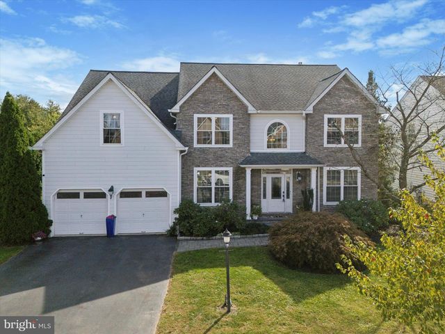 420 LONGLEAF DR, Perkasie, PA 18944