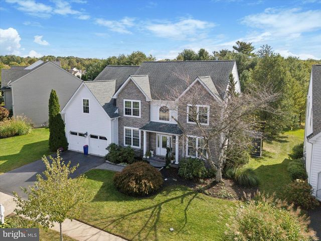 420 LONGLEAF DR, Perkasie, PA 18944