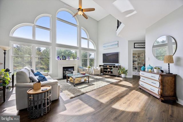 420 LONGLEAF DR, Perkasie, PA 18944