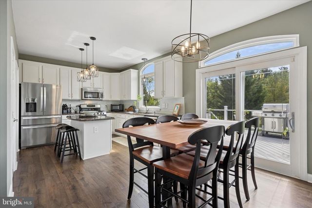 420 LONGLEAF DR, Perkasie, PA 18944