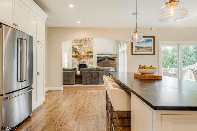 17 Spencer Dr, Morris Twp., NJ 07960