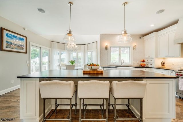 17 Spencer Dr, Morris Twp., NJ 07960
