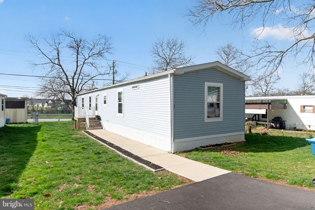 3 WILLIAM PENN LN, West Grove, PA 19390