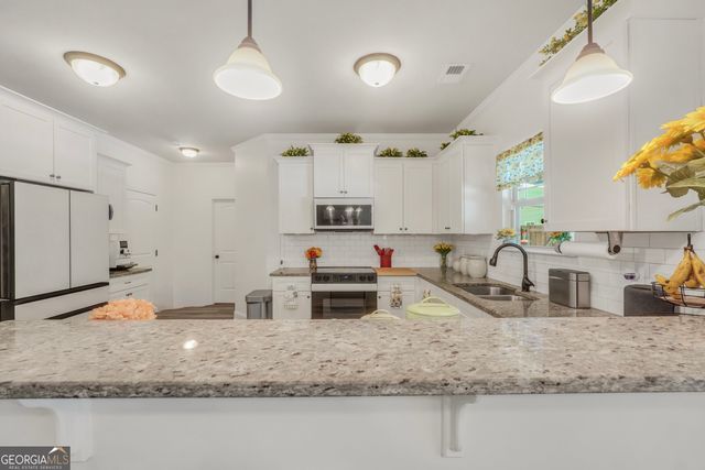 202 Jackson Lake Road, Mcdonough, GA 30252