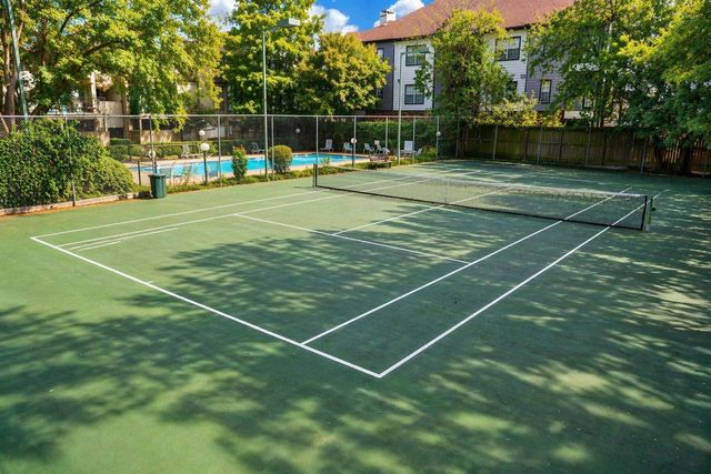 10811 Richmond Avenue 68, Houston, TX 77042