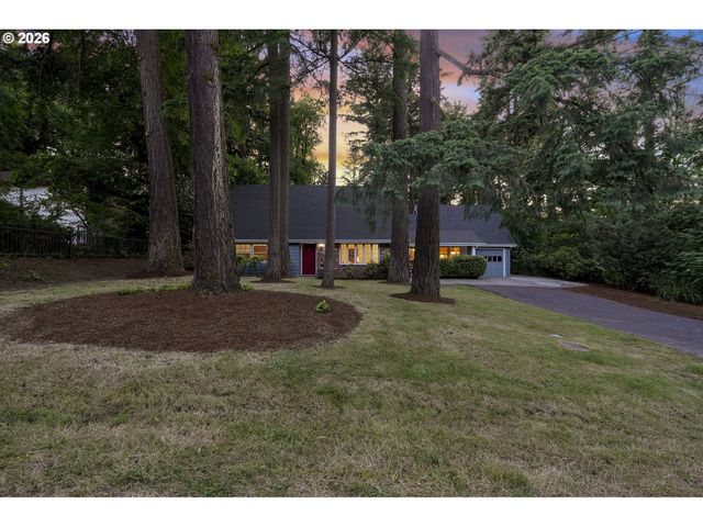 628 S PALATINE HILL Rd, Portland, OR 97219