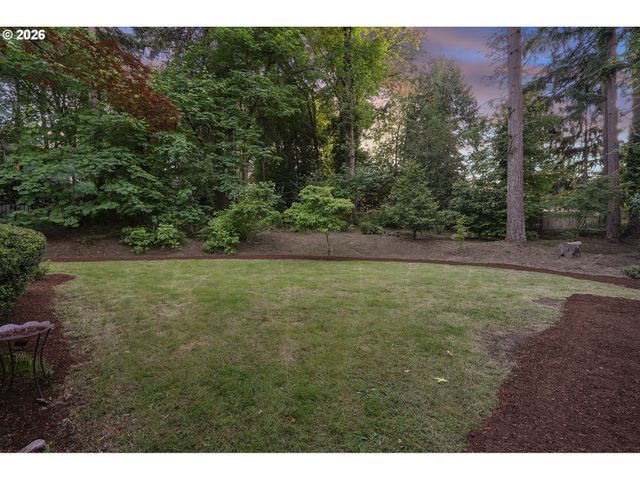 628 S PALATINE HILL Rd, Portland, OR 97219