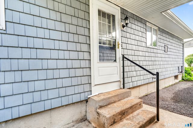 78 Arrowhead Road, Brookfield, CT 06804