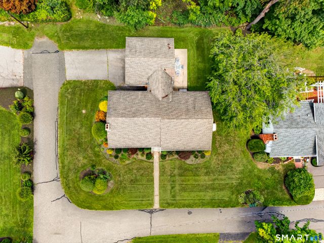 78 Arrowhead Road, Brookfield, CT 06804