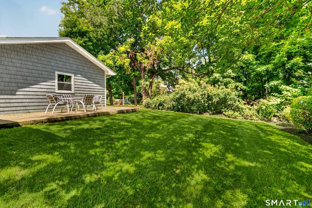 78 Arrowhead Road, Brookfield, CT 06804