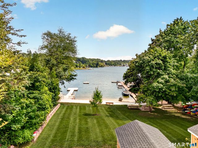 78 Arrowhead Road, Brookfield, CT 06804
