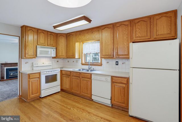 107 GRIFFITH DR, New Castle, DE 19720