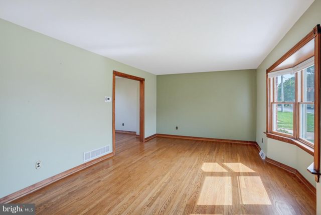 107 GRIFFITH DR, New Castle, DE 19720