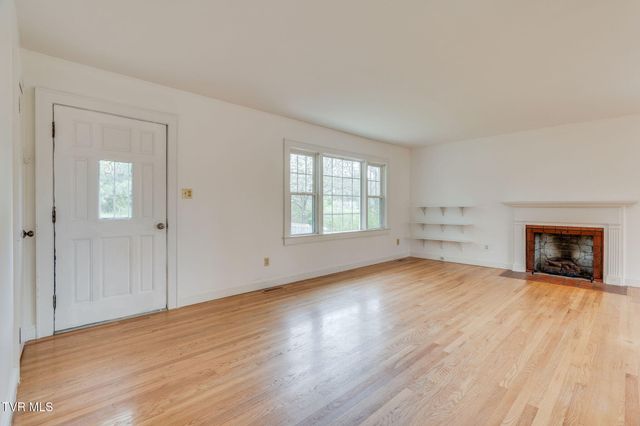 408 Oak Grove Avenue, Greeneville, TN 37745