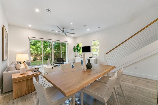 1121 SW 2nd Court, Fort Lauderdale, FL 33312