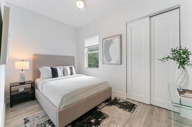 1121 SW 2nd Court, Fort Lauderdale, FL 33312