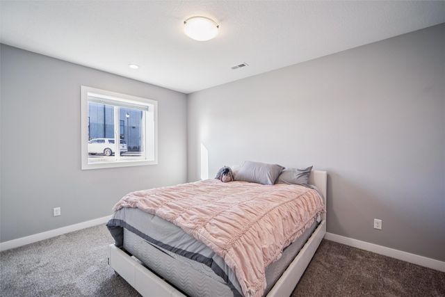 1808 NE Heritage Drive, Grimes, IA 50111