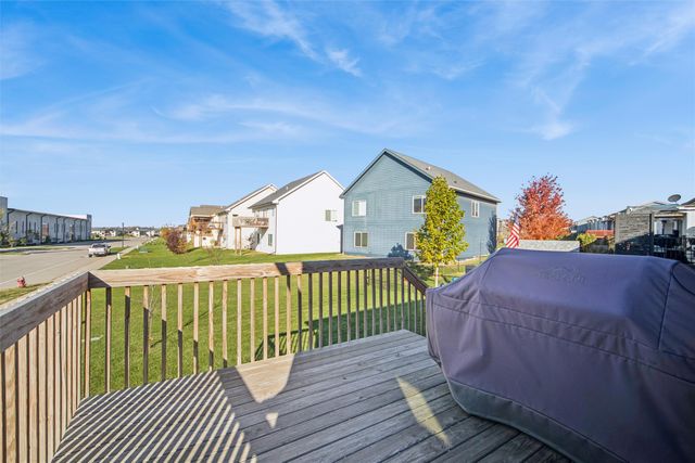 1808 NE Heritage Drive, Grimes, IA 50111