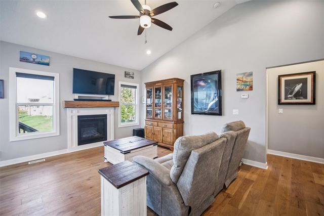 1808 NE Heritage Drive, Grimes, IA 50111