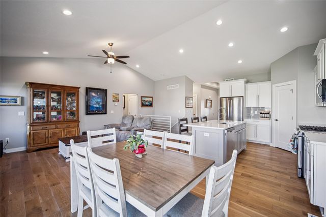 1808 NE Heritage Drive, Grimes, IA 50111