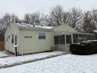 4926 BURCHFIELD Avenue, Lansing, MI 48910
