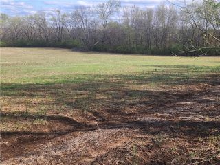 801 S Butler Lane, Independence, MO 64056