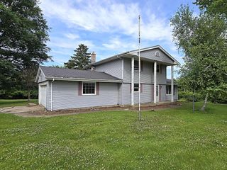 S41W26893 Oak Grove LANE, Waukesha, WI 53189