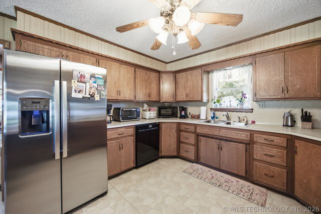 379 Nale Road, Crowder, OK 74430