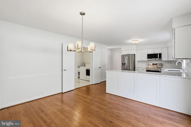 6294 DUNAWAY CT, Mclean, VA 22101
