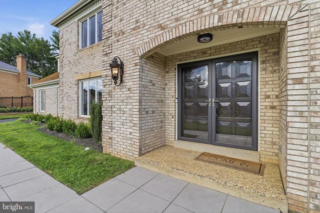 6294 DUNAWAY CT, Mclean, VA 22101
