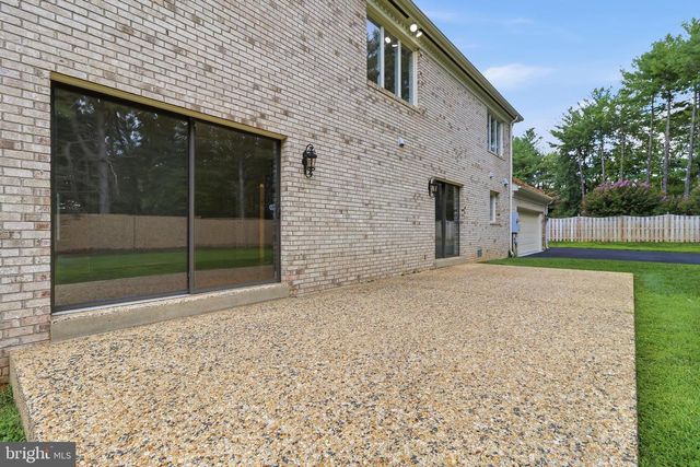 6294 DUNAWAY CT, Mclean, VA 22101