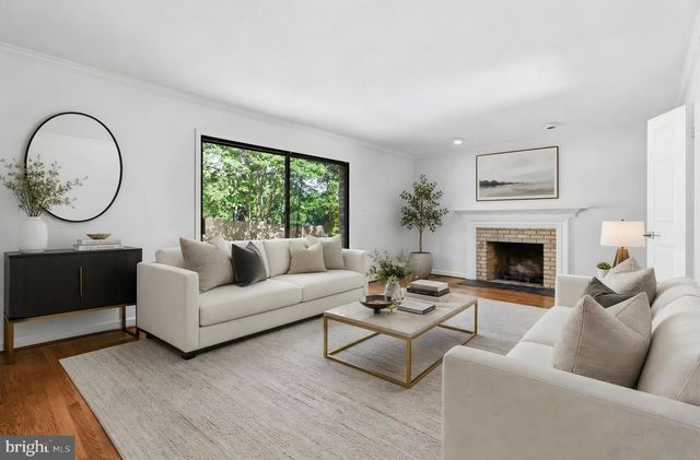 6294 DUNAWAY CT, Mclean, VA 22101