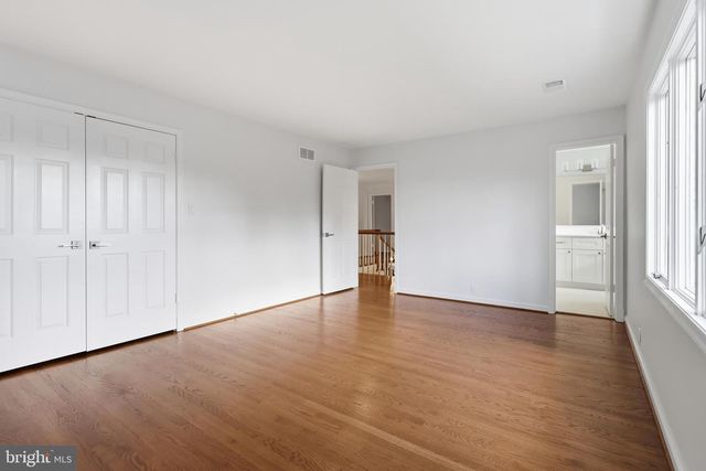 6294 DUNAWAY CT, Mclean, VA 22101