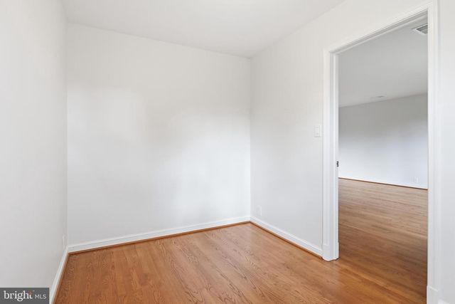 6294 DUNAWAY CT, Mclean, VA 22101