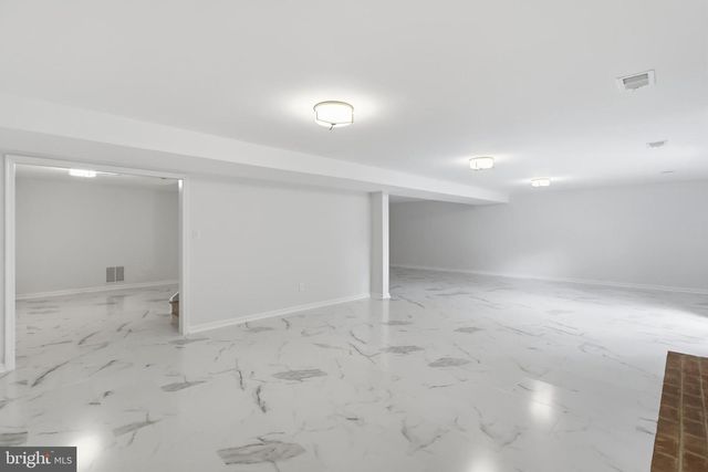 6294 DUNAWAY CT, Mclean, VA 22101