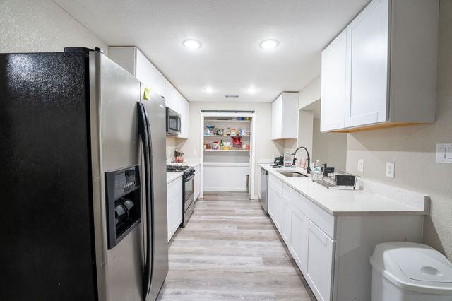 3207 Truxillo Street, Dallas, TX 75228