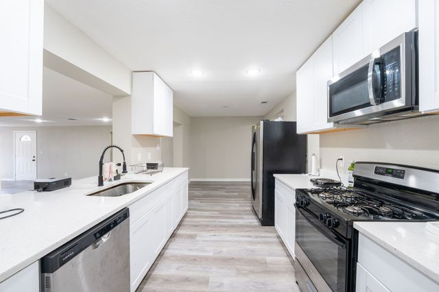 3207 Truxillo Street, Dallas, TX 75228