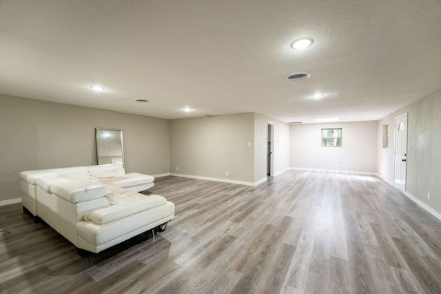 3207 Truxillo Street, Dallas, TX 75228