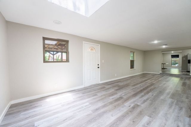 3207 Truxillo Street, Dallas, TX 75228