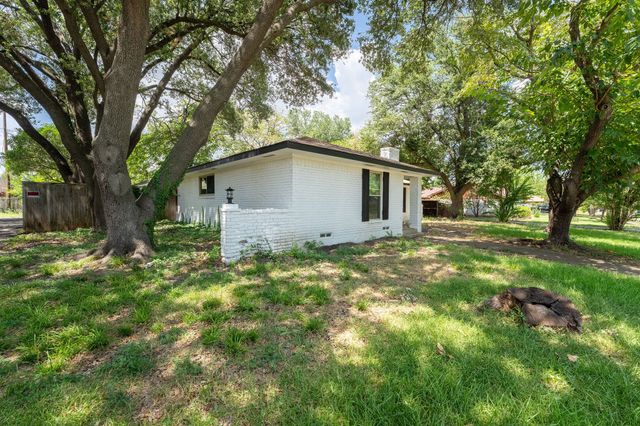 3207 Truxillo Street, Dallas, TX 75228