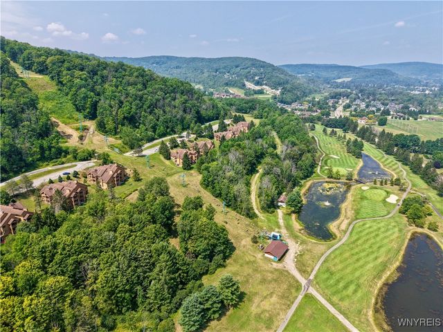 C102 Snowpine, Ellicottville, NY 14731