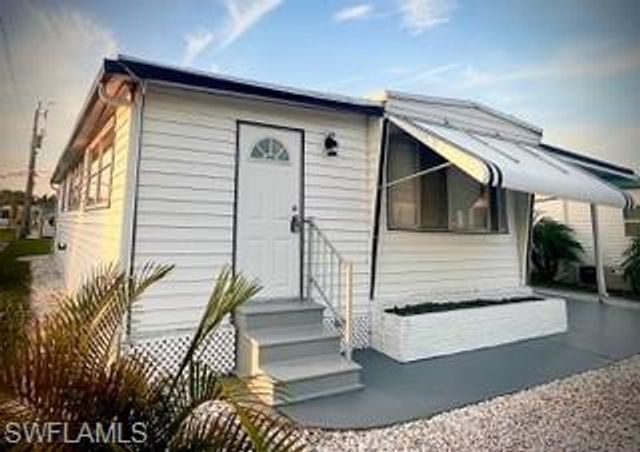 174 Overland TRL, North Fort Myers, FL 33917