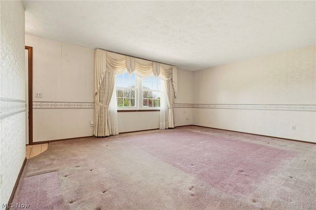 8285 Southwood Drive NW, North Canton, OH 44720