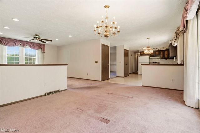 8285 Southwood Drive NW, North Canton, OH 44720