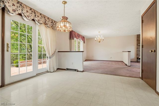 8285 Southwood Drive NW, North Canton, OH 44720