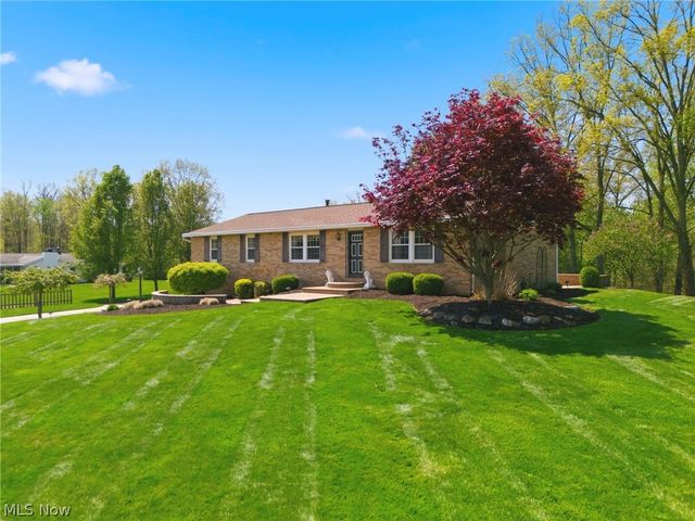 8285 Southwood Drive NW, North Canton, OH 44720